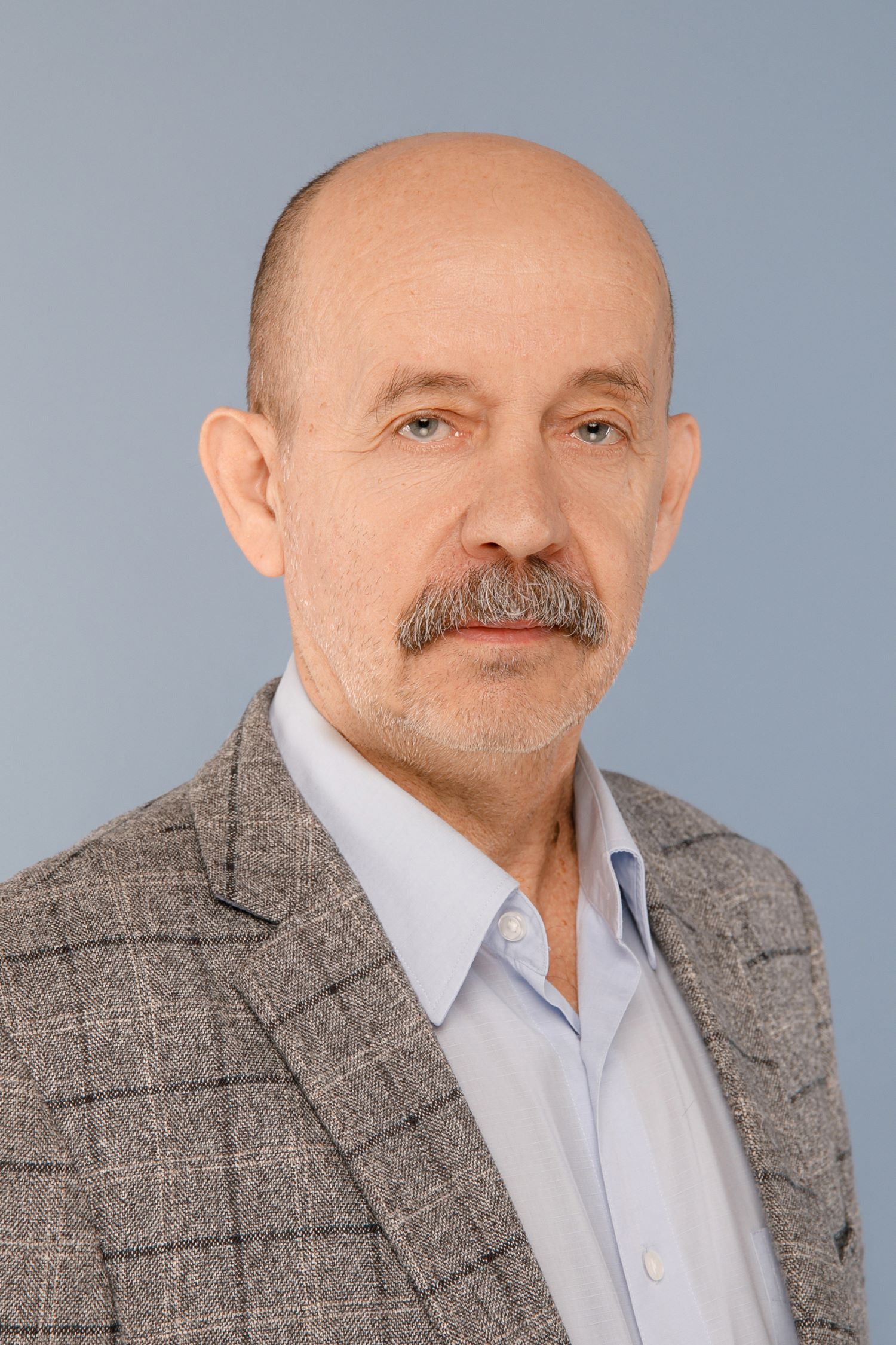 Кокшаров Андрей Викторович.